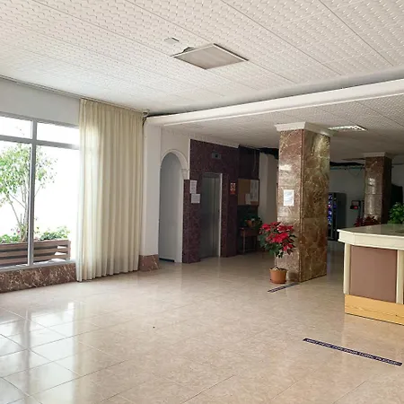 Centro De Playa De Las Americas-Terraza Y Piscina Arona
